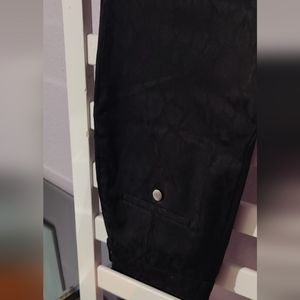 H&m black animal print pants